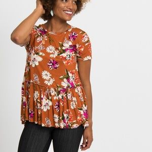 Relaxed Ruffle Tee